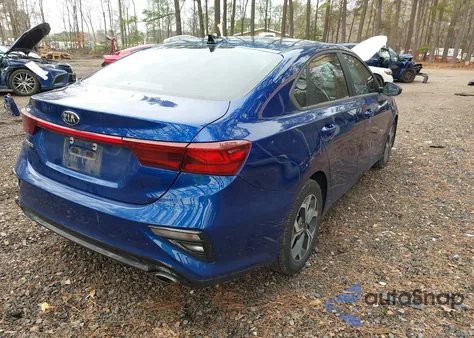 2021 Kia Forte Lxs z USA, uszkodzony, nr VIN 3KPF24AD9ME388727